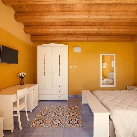 Casale Milocca 4*