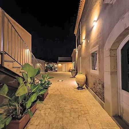 فندق Casale Milocca 4*