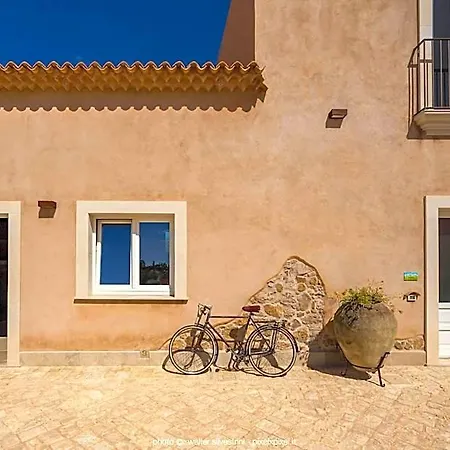 Casale Milocca 4*