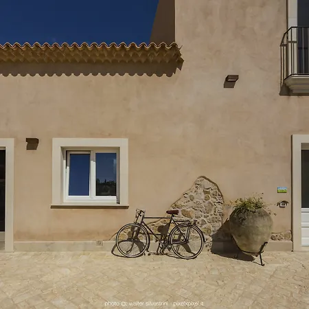 Отель Casale Milocca 4*